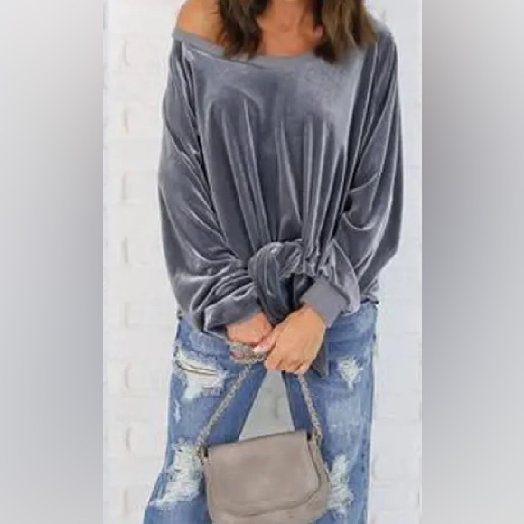 LONG SLEEVE VELVET TOP - Picture 2 of 3